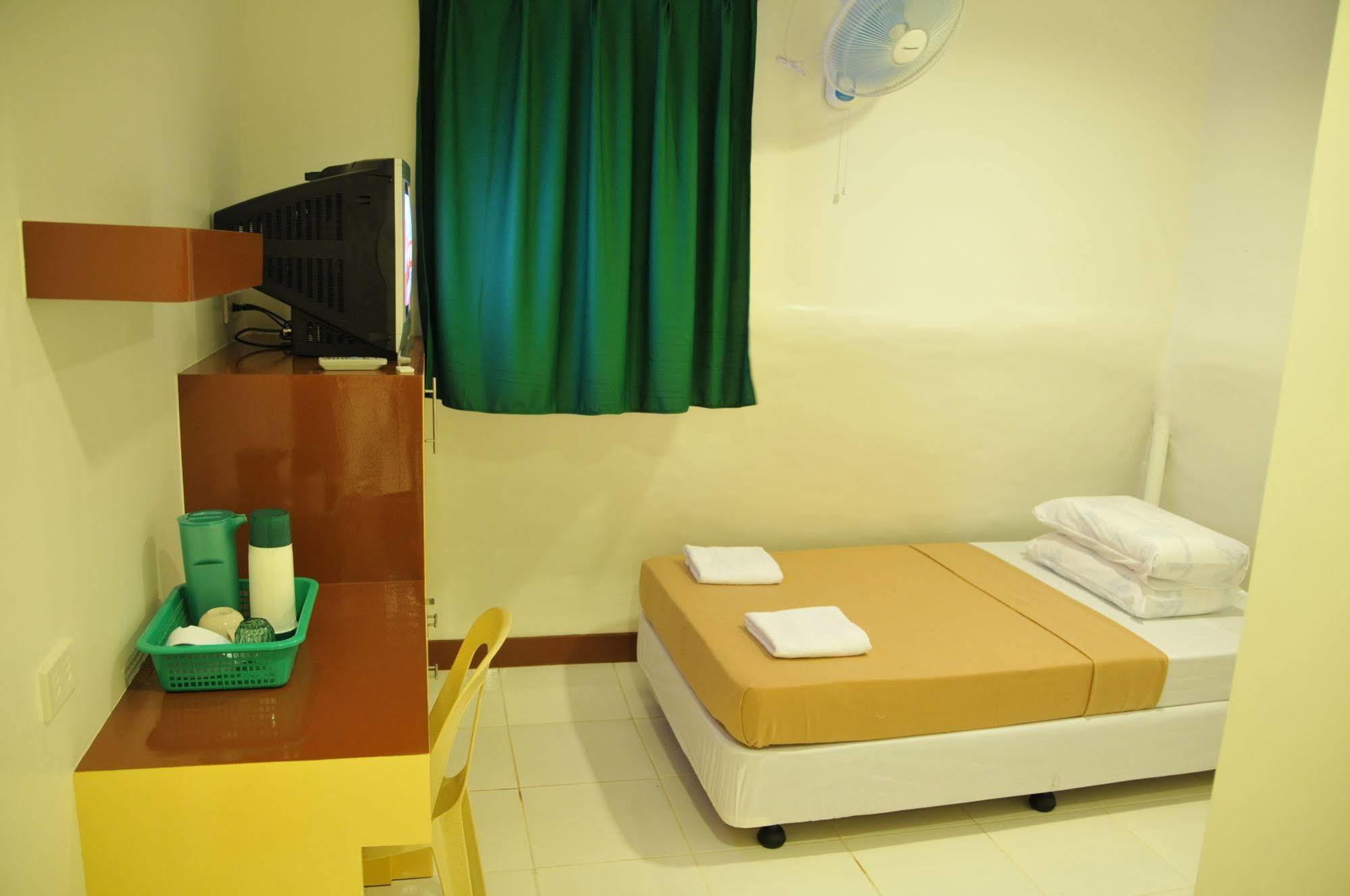 Ong Bun Pension House Iloilo City Exterior photo