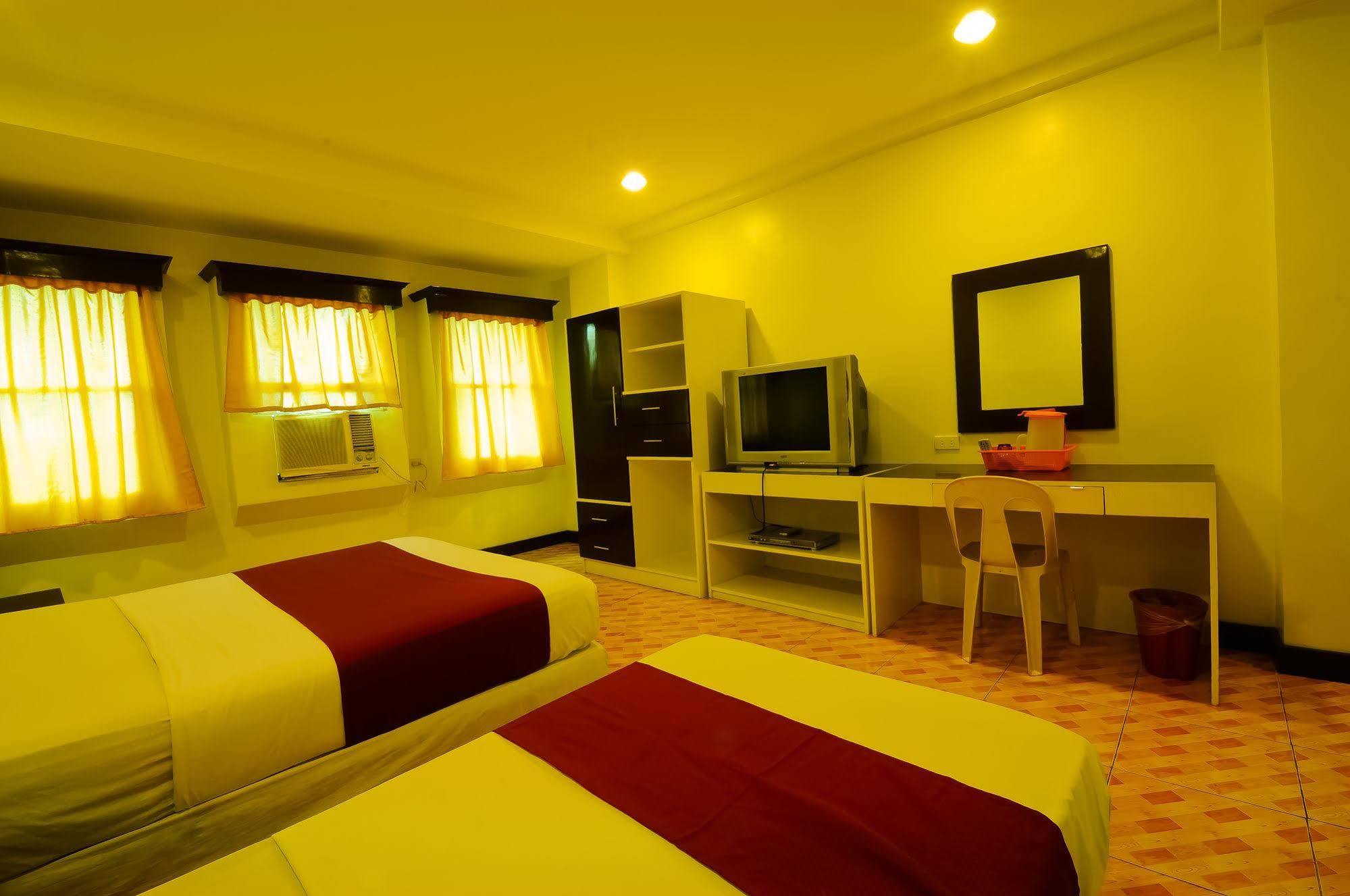 Ong Bun Pension House Iloilo City Exterior photo